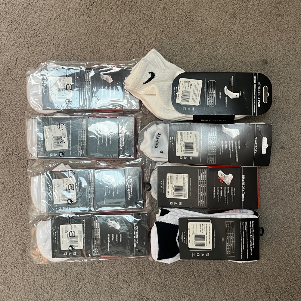 Nike Men's White and Black Athletic Socks